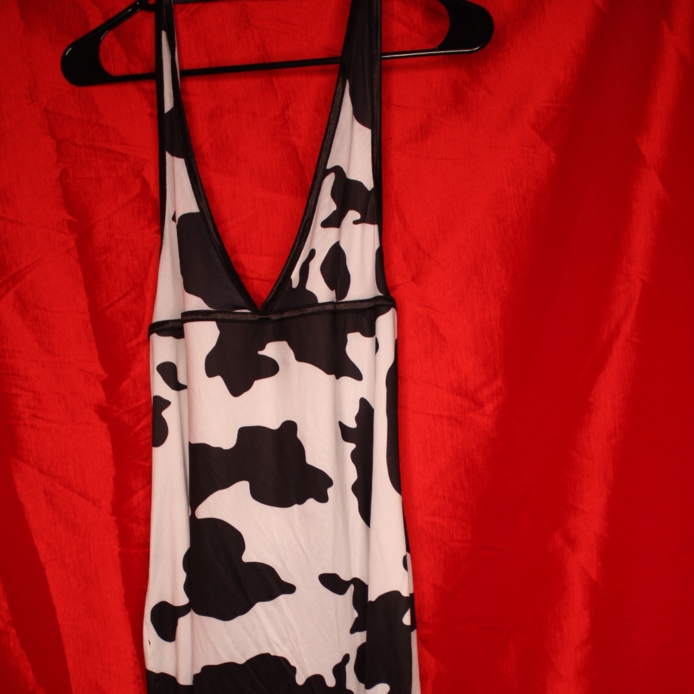 CARMIN XL HALTERTOP. DRESS COW PATTERNED